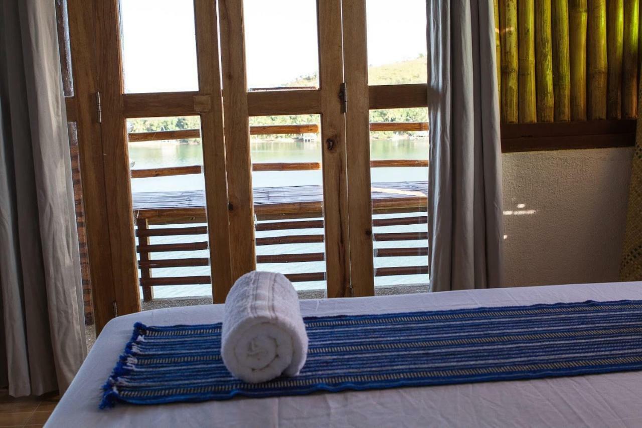 Borac Bay Bungalows Hotel And Resort Exteriör bild